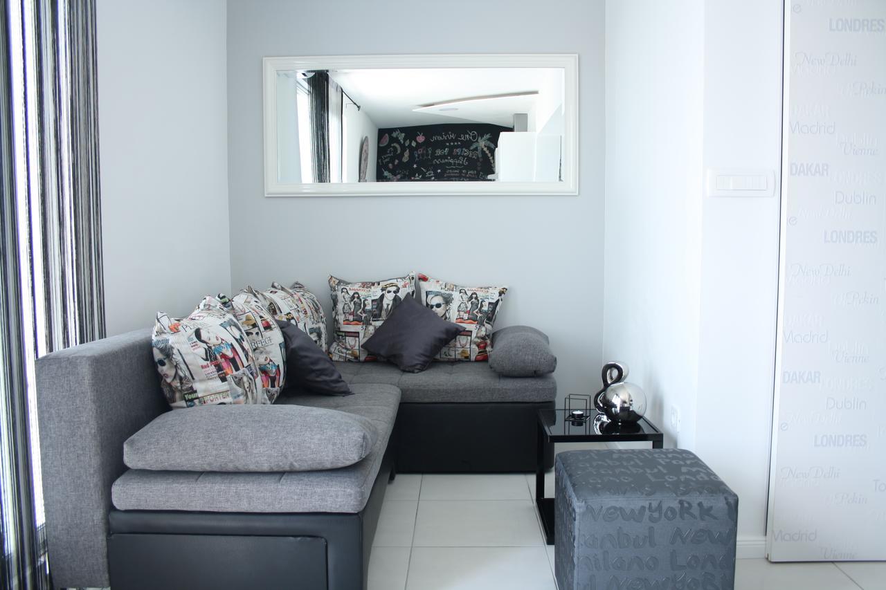 Apartment One Vision Split Exterior foto